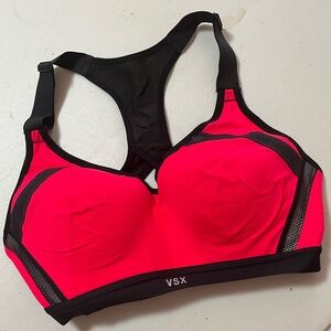 EUC VS Incredible Plunge Sports Bra